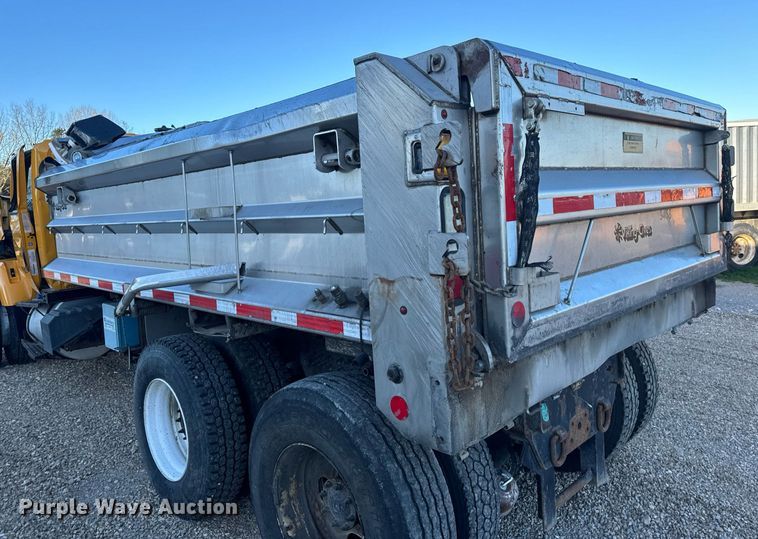 image for item EH6668 2017 International  WorkStar 7500 dump truck