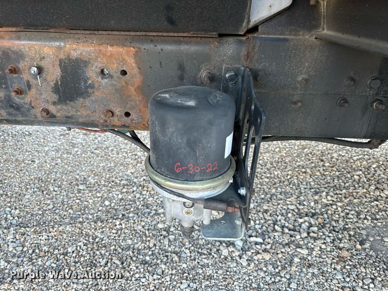 image for item EH6668 2017 International  WorkStar 7500 dump truck