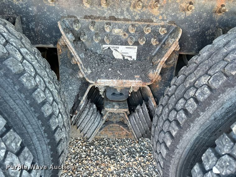 image for item EH6668 2017 International  WorkStar 7500 dump truck