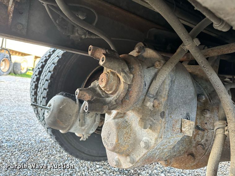 image for item EH6668 2017 International  WorkStar 7500 dump truck