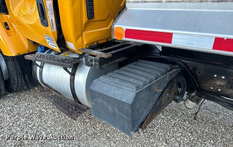 image for item EH6668 2017 International  WorkStar 7500 dump truck