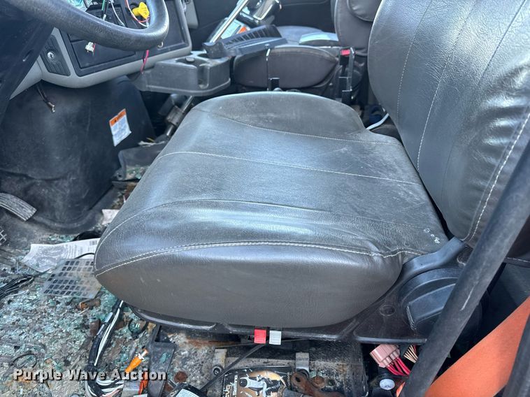 image for item EH6668 2017 International  WorkStar 7500 dump truck