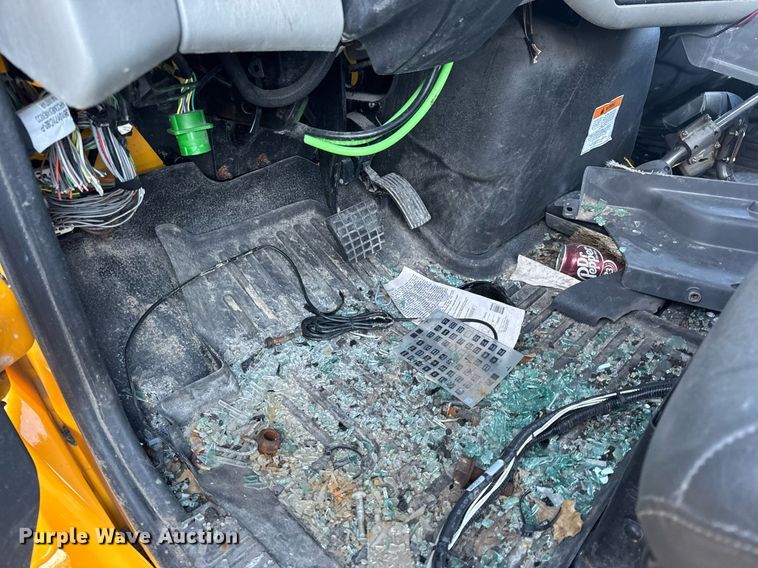 image for item EH6668 2017 International  WorkStar 7500 dump truck