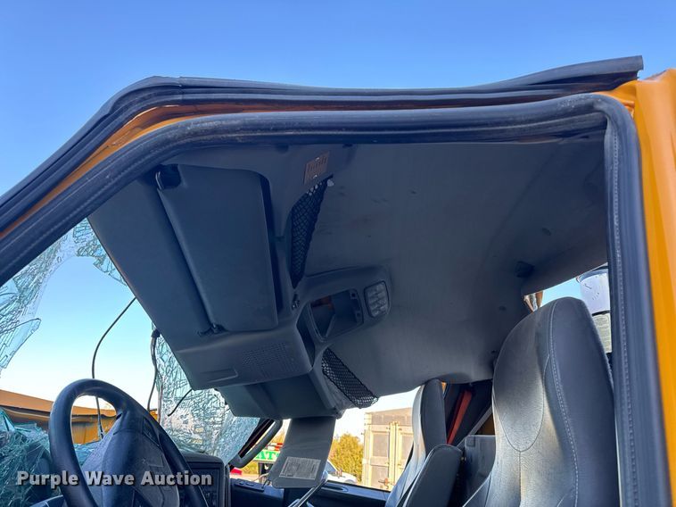 image for item EH6668 2017 International  WorkStar 7500 dump truck