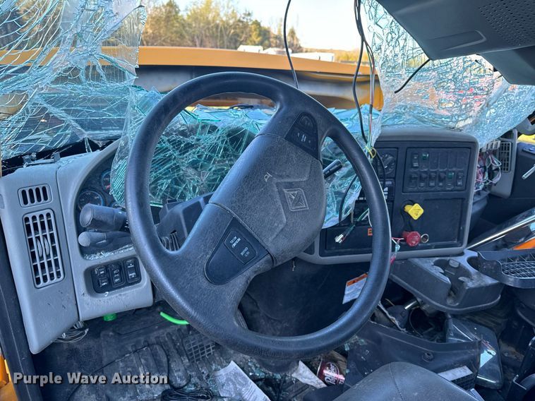 image for item EH6668 2017 International  WorkStar 7500 dump truck