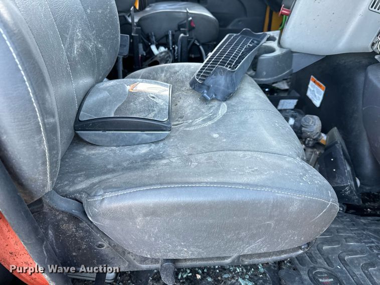 image for item EH6668 2017 International  WorkStar 7500 dump truck