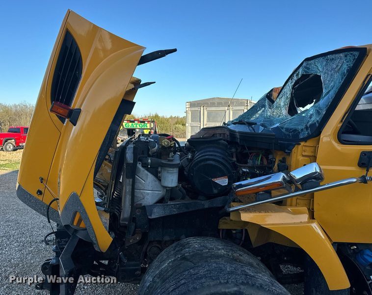 image for item EH6668 2017 International  WorkStar 7500 dump truck