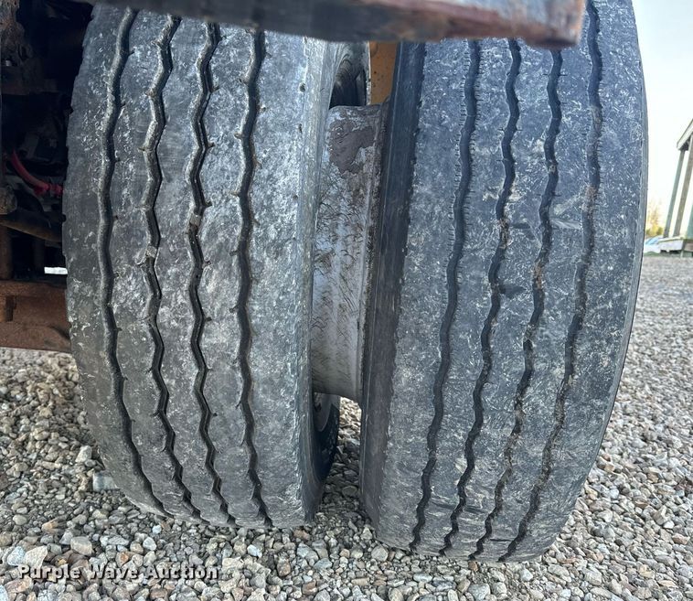 image for item EH6668 2017 International  WorkStar 7500 dump truck