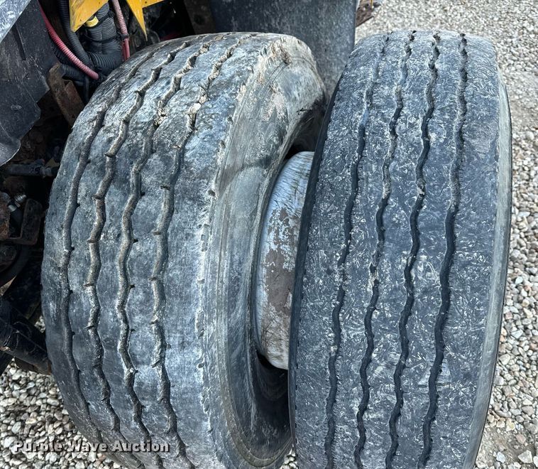 image for item EH6668 2017 International  WorkStar 7500 dump truck