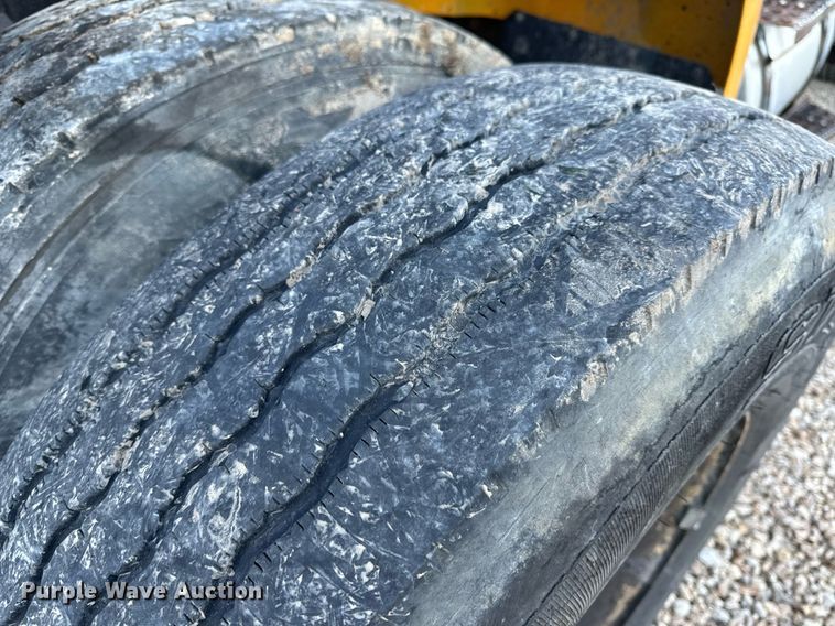 image for item EH6668 2017 International  WorkStar 7500 dump truck