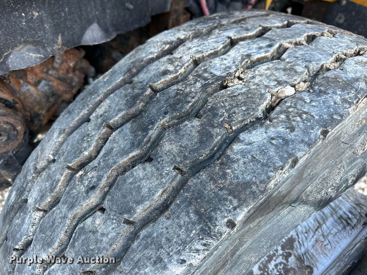 image for item EH6668 2017 International  WorkStar 7500 dump truck