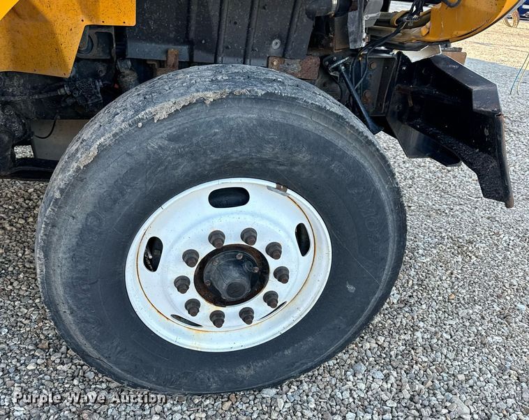 image for item EH6668 2017 International  WorkStar 7500 dump truck