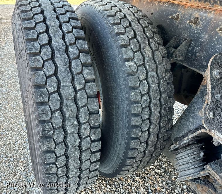 image for item EH6668 2017 International  WorkStar 7500 dump truck