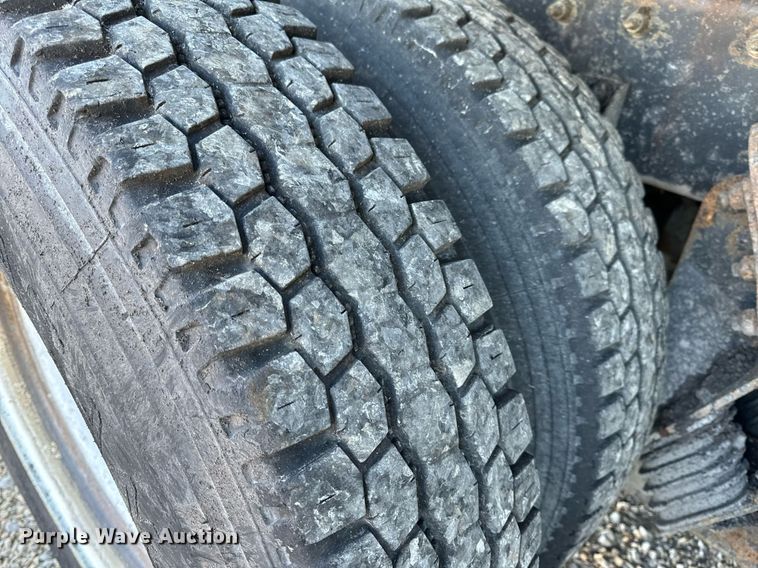 image for item EH6668 2017 International  WorkStar 7500 dump truck