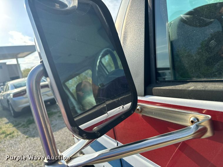 image for item EH6676 1997 Ford E350 ambulance