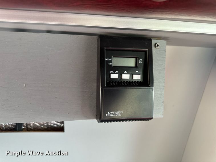 image for item EH6676 1997 Ford E350 ambulance