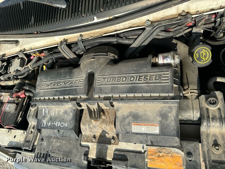 image for item EH6676 1997 Ford E350 ambulance