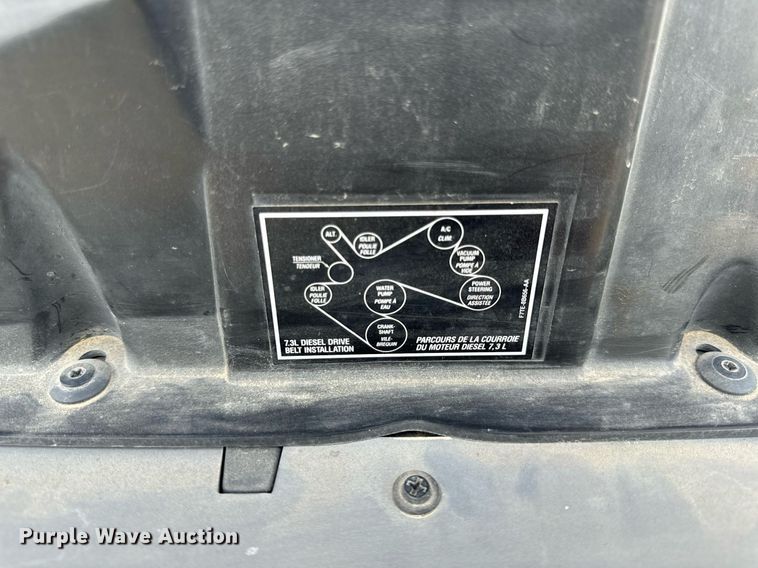 image for item EH6676 1997 Ford E350 ambulance