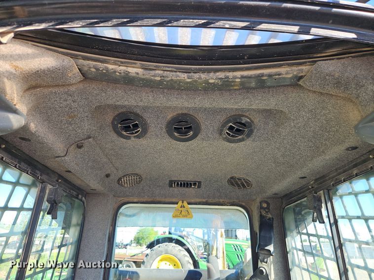 image for item EI3725 2008 New Holland L185 skid steer loader