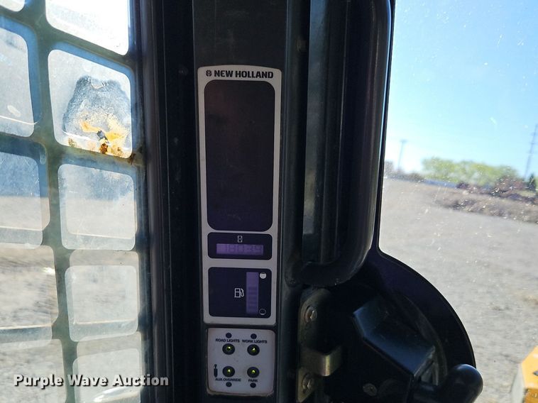 image for item EI3725 2008 New Holland L185 skid steer loader