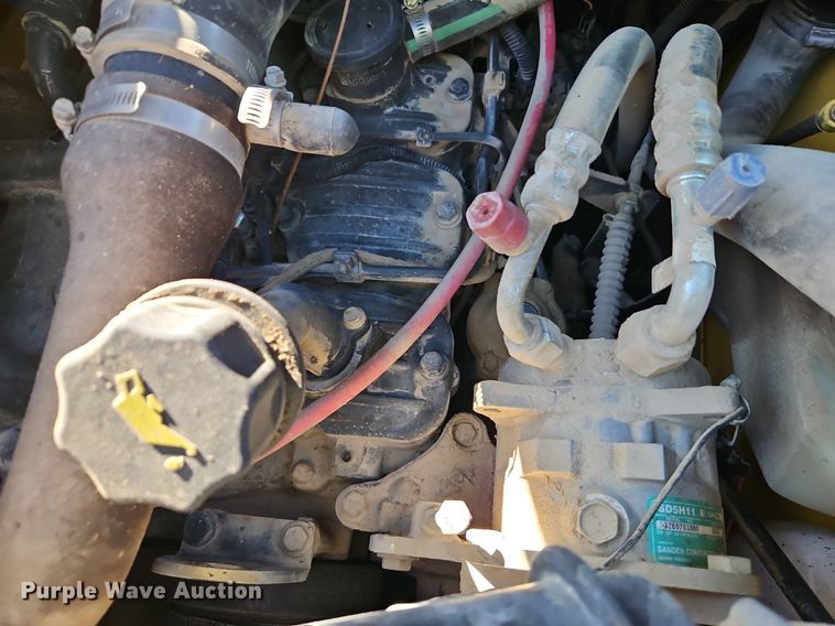 image for item EI3725 2008 New Holland L185 skid steer loader