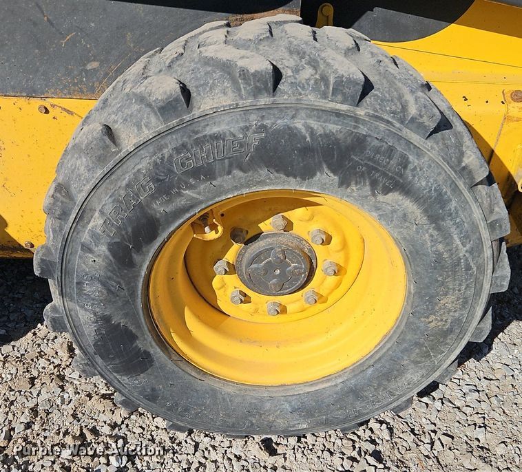 image for item EI3725 2008 New Holland L185 skid steer loader