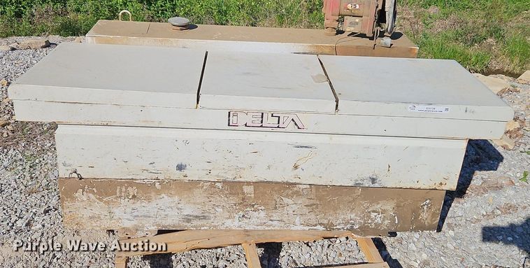 image for item EI3726 Delta 480000 fuel tank