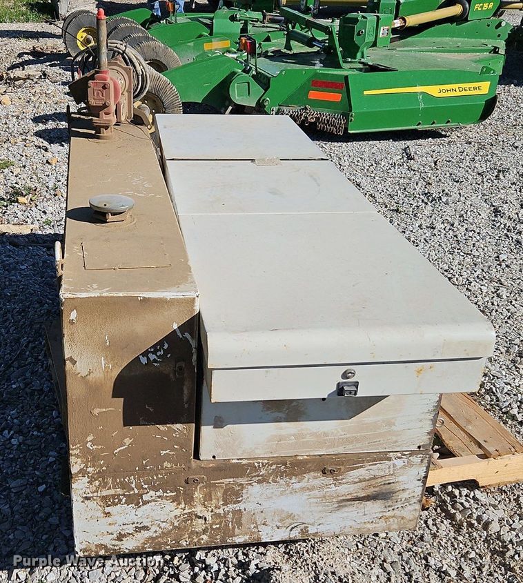 image for item EI3726 Delta 480000 fuel tank