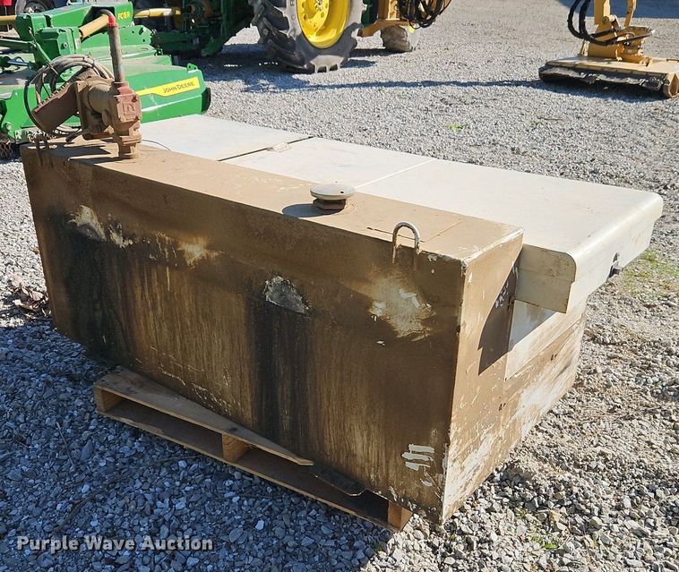 image for item EI3726 Delta 480000 fuel tank