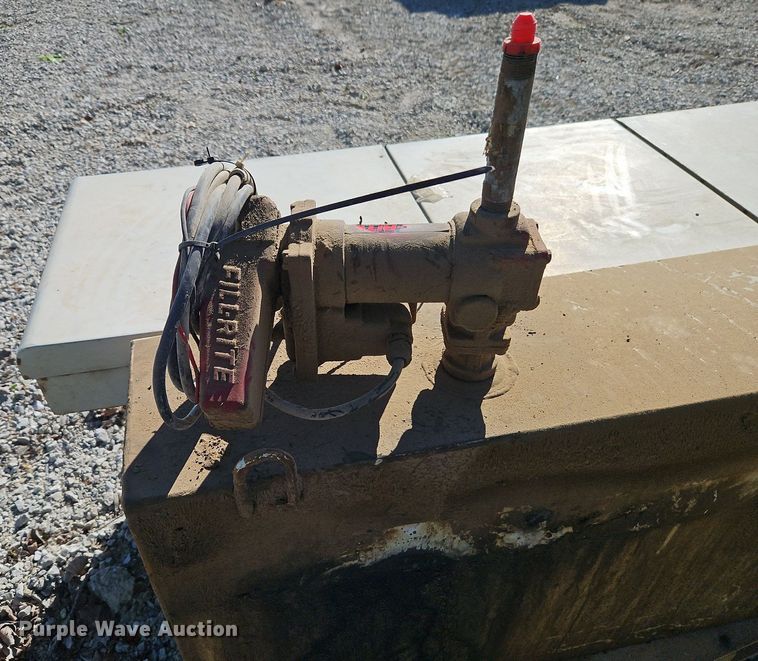 image for item EI3726 Delta 480000 fuel tank