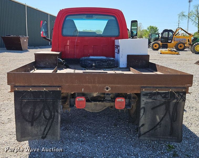 image for item EI3728 2008 Chevrolet C4500 flatbed truck