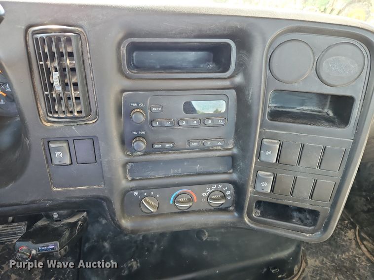 image for item EI3728 2008 Chevrolet C4500 flatbed truck