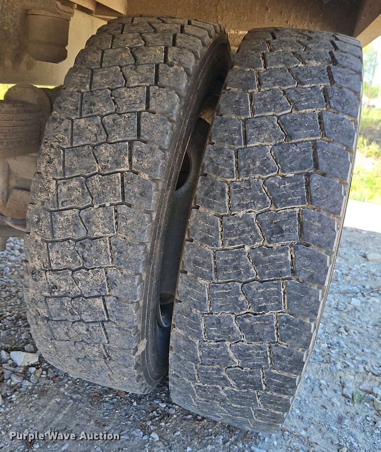 image for item EI3728 2008 Chevrolet C4500 flatbed truck