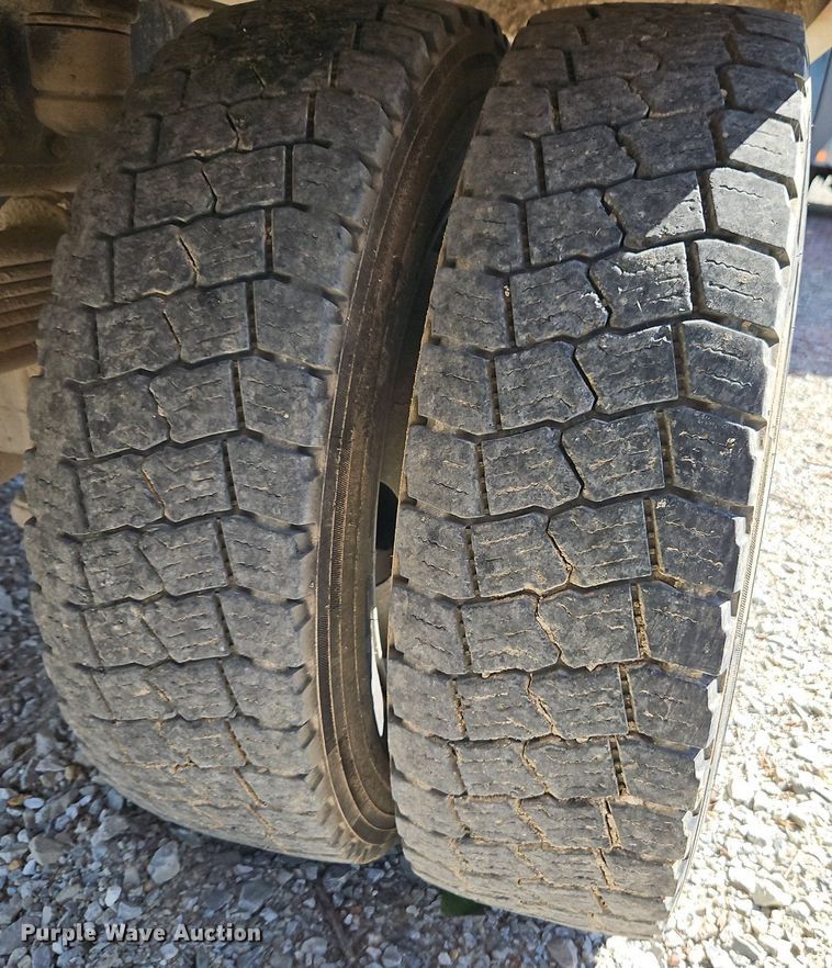 image for item EI3728 2008 Chevrolet C4500 flatbed truck