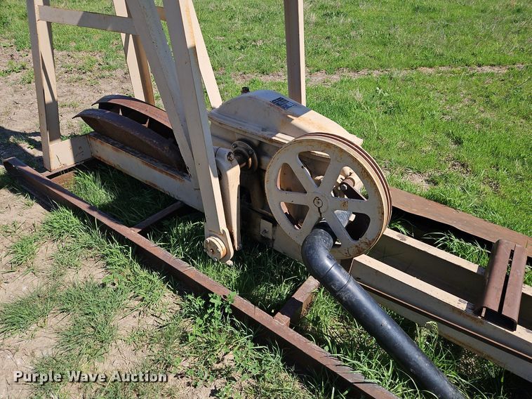 image for item EI3742 JC Pump Co. pump jack