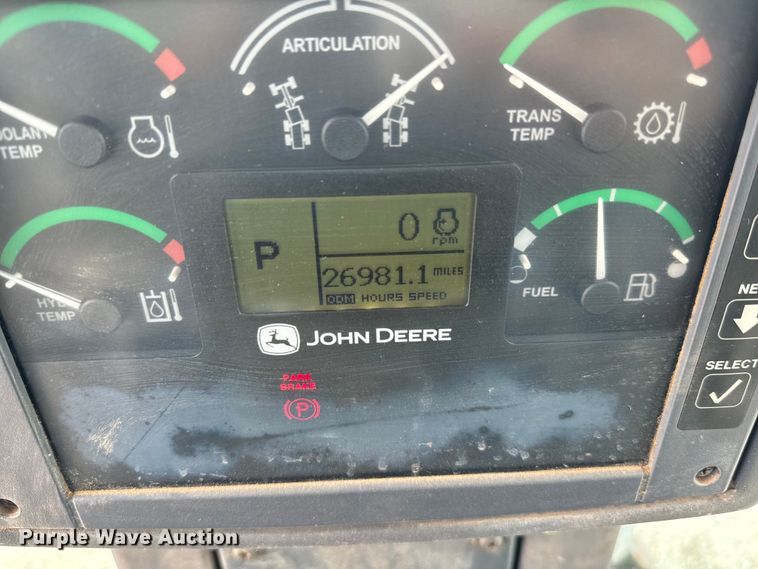 image for item EJ0399 2005 John Deere 672D motor grader