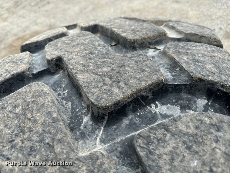 image for item EJ0399 2005 John Deere 672D motor grader