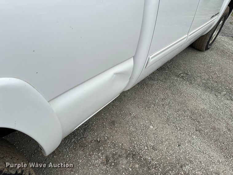 image for item EJ0401 2010 Chevrolet  Silverado 1500 Ext. Cab pickup truck