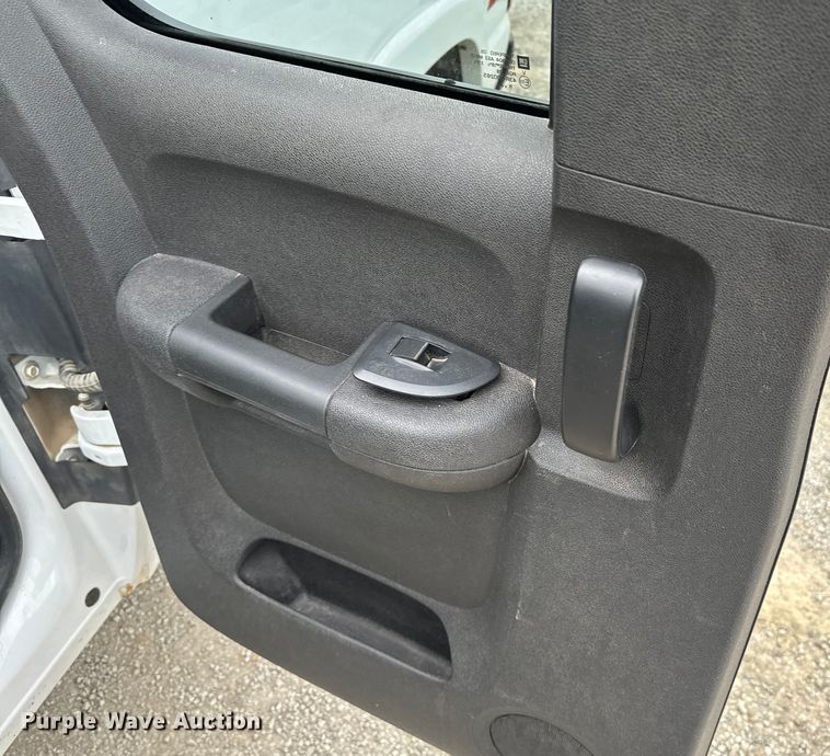 image for item EJ0401 2010 Chevrolet  Silverado 1500 Ext. Cab pickup truck