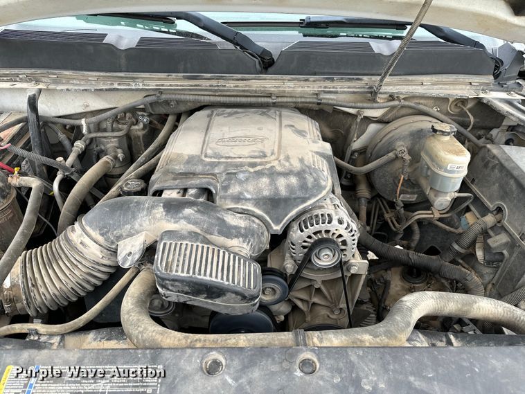 image for item EJ0401 2010 Chevrolet  Silverado 1500 Ext. Cab pickup truck