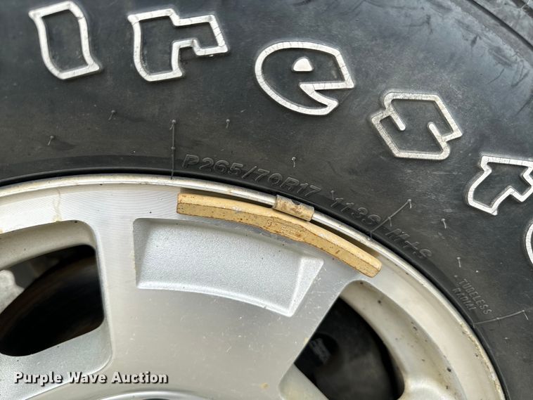 image for item EJ0401 2010 Chevrolet  Silverado 1500 Ext. Cab pickup truck