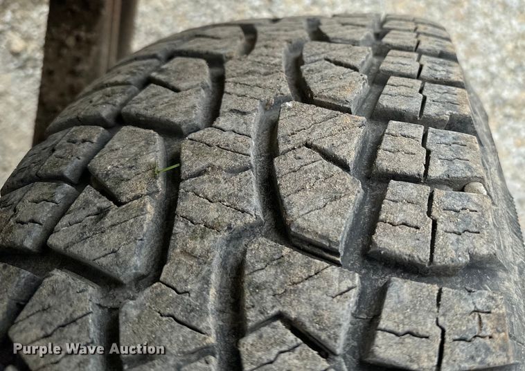 image for item EJ0401 2010 Chevrolet  Silverado 1500 Ext. Cab pickup truck