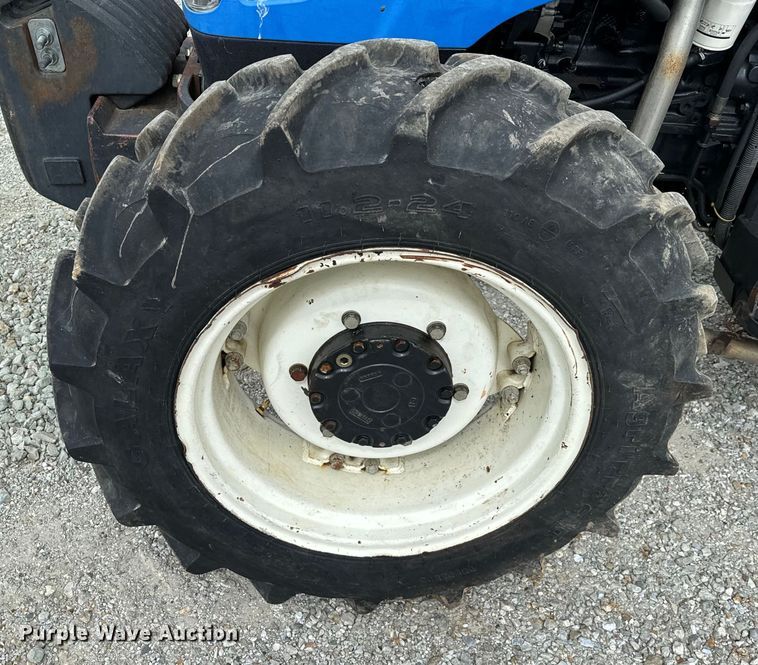 image for item EJ0403 2006 New Holland TN75A MFWD tractor