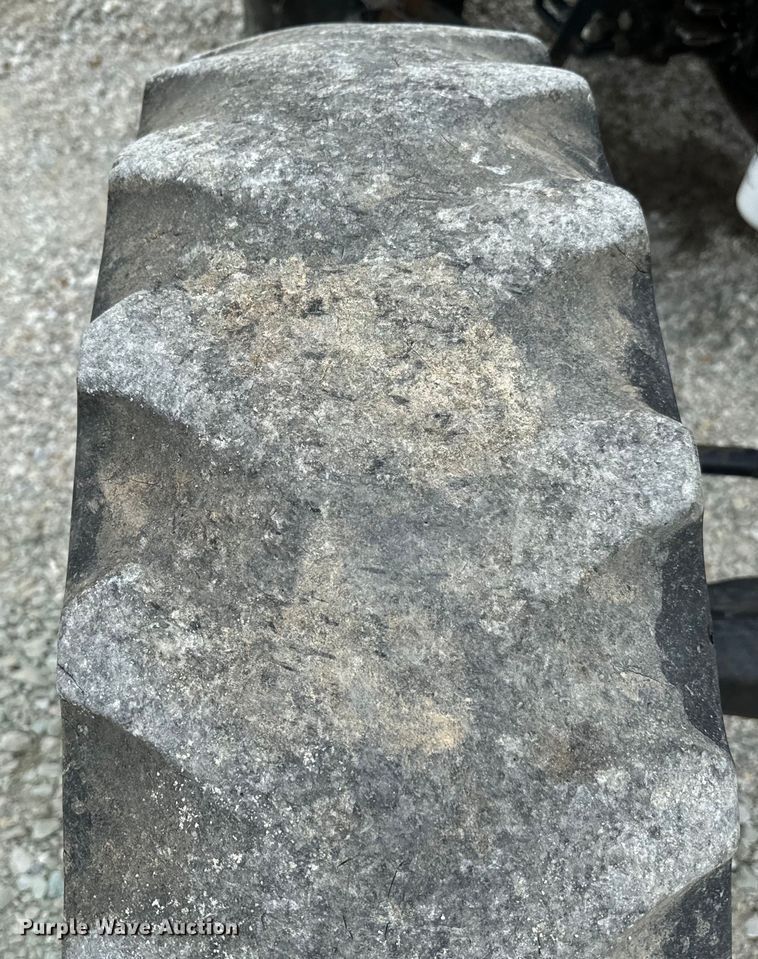 image for item EJ0403 2006 New Holland TN75A MFWD tractor