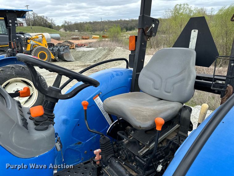 image for item EJ0404 2016 New Holland Workmaster 60 MFWD tractor