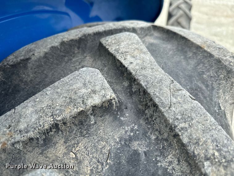 image for item EJ0404 2016 New Holland Workmaster 60 MFWD tractor