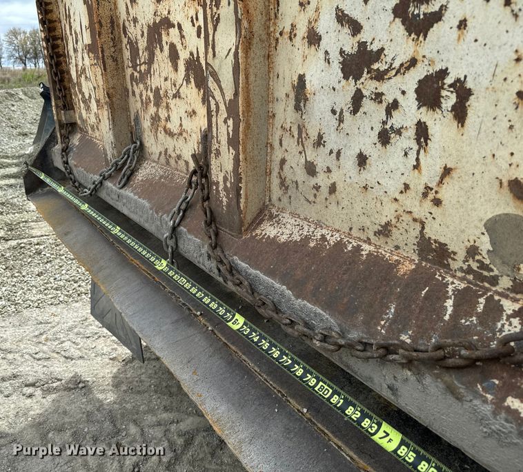 image for item EJ0406 2007 Kenworth  T600 dump truck