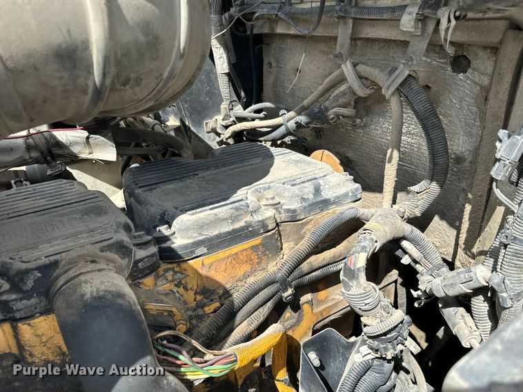 image for item EJ0406 2007 Kenworth  T600 dump truck