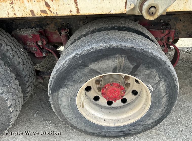 image for item EJ0406 2007 Kenworth  T600 dump truck