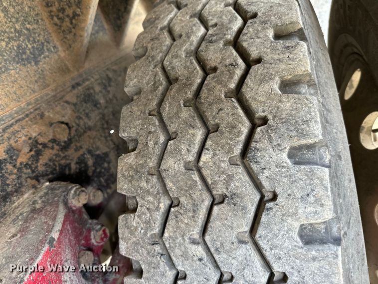 image for item EJ0406 2007 Kenworth  T600 dump truck